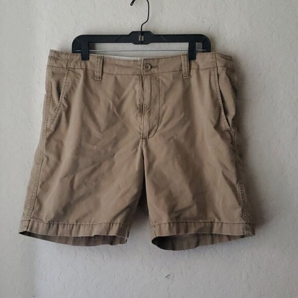 Old Navy Other - Old Navy size 36 Lived-In Straight 8 inch "Doe A Deer" khaki shorts